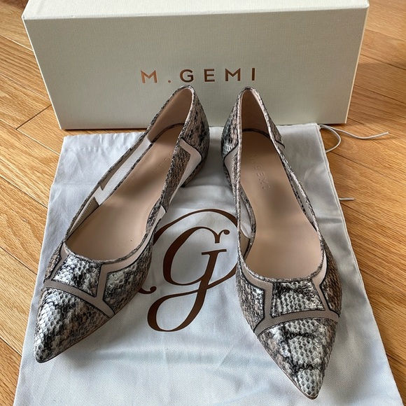 M Gemi Shoes - NIB M Gemi pointed flats 39.5